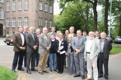 Gruppenbild SPD-Kreistagsfraktion und Leitung LVR-Klinik 